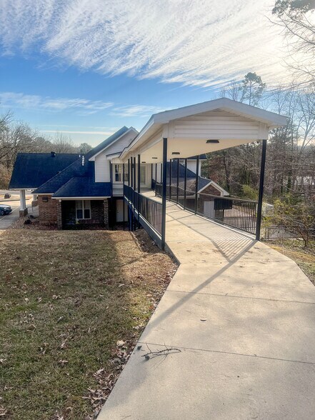 More Photos Of 13310 Kanis Rd, Little Rock Office Residential For Sale