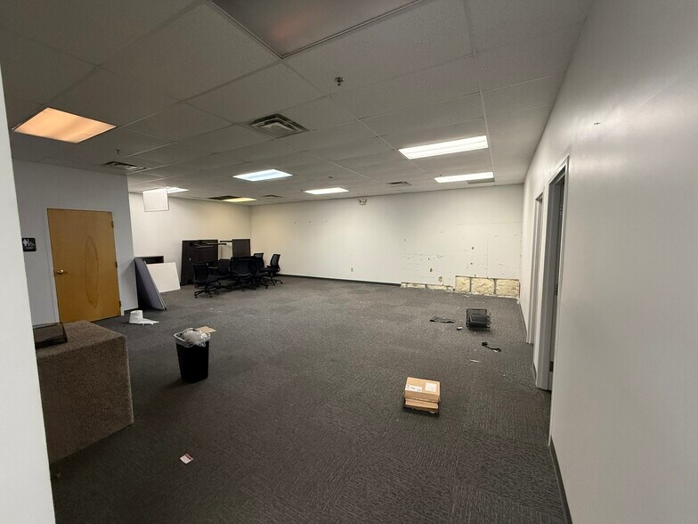 More Photos Of 4200 Church St, Sanford Warehouse For Lease