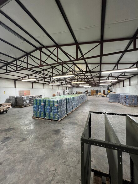 More Photos Of 915 1st Ave NW, Ardmore Flex For Lease