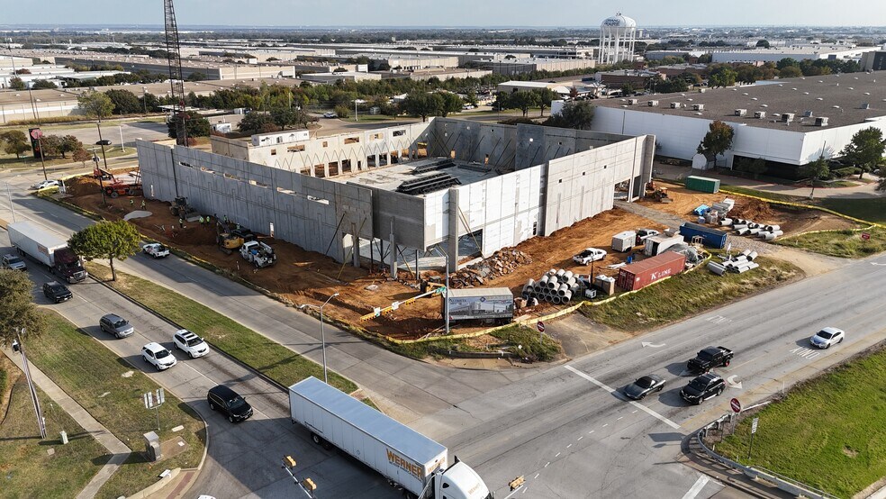 More Photos Of 2322 N State Highway 360, Grand Prairie Industrial For Lease