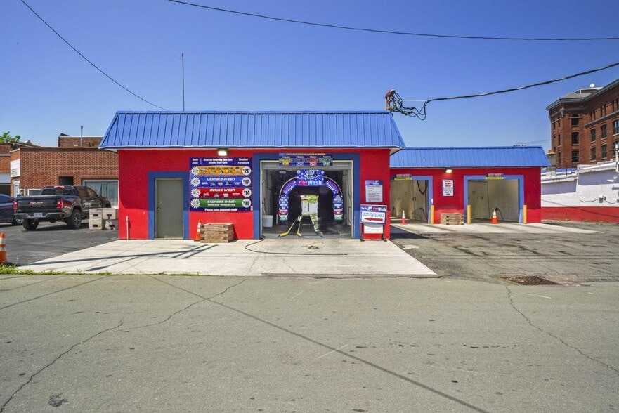 More Photos Of 690-696 River St, Troy Freestanding For Sale