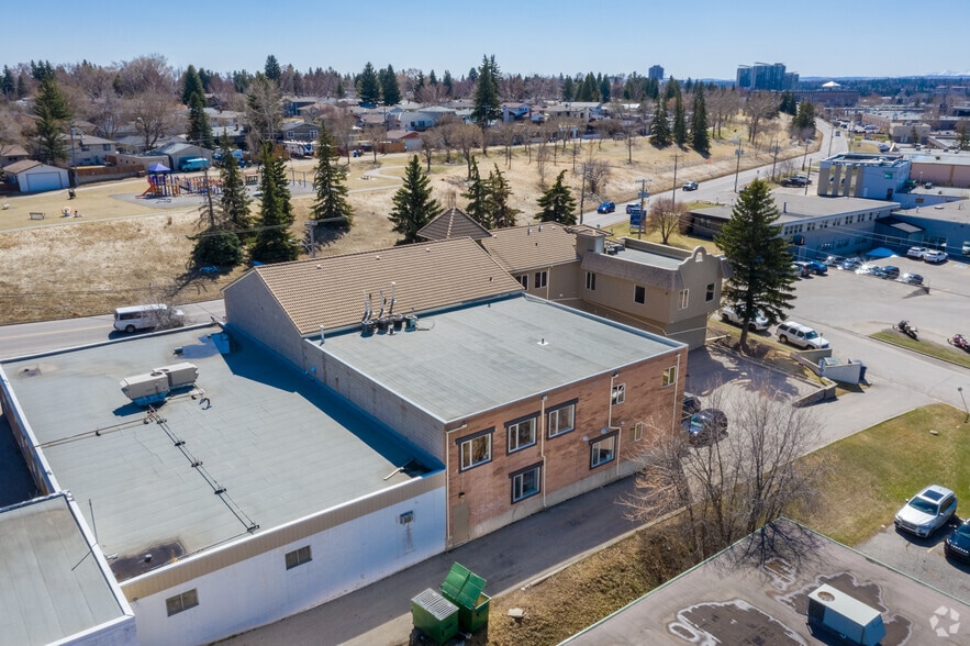 More Photos Of 7239 Flint Rd SE, Calgary Office For Lease