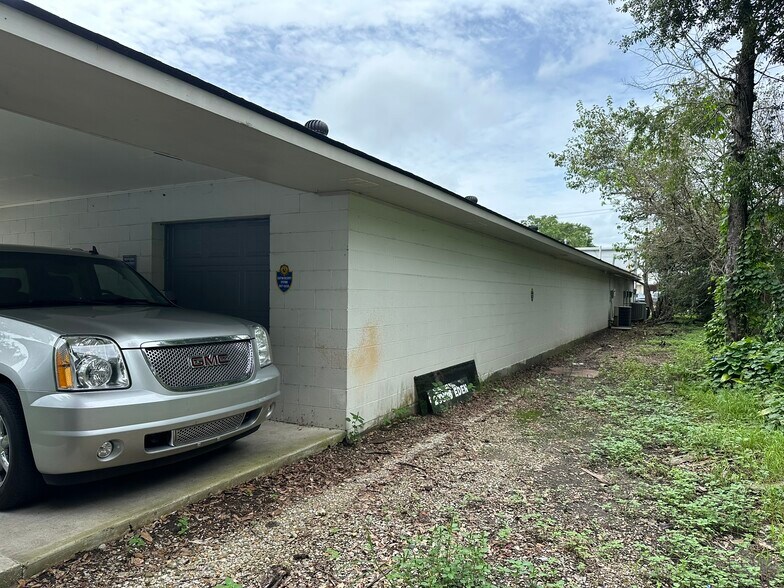 More Photos Of 23525 Eden St, Plaquemine General Retail For Sale