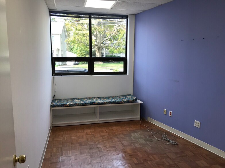 More Photos Of 26 Fitch St, Norwalk Warehouse For Lease