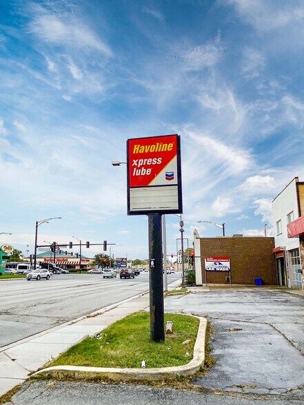 More Photos Of 4819 W 93rd St, Oak Lawn Auto Repair For Lease