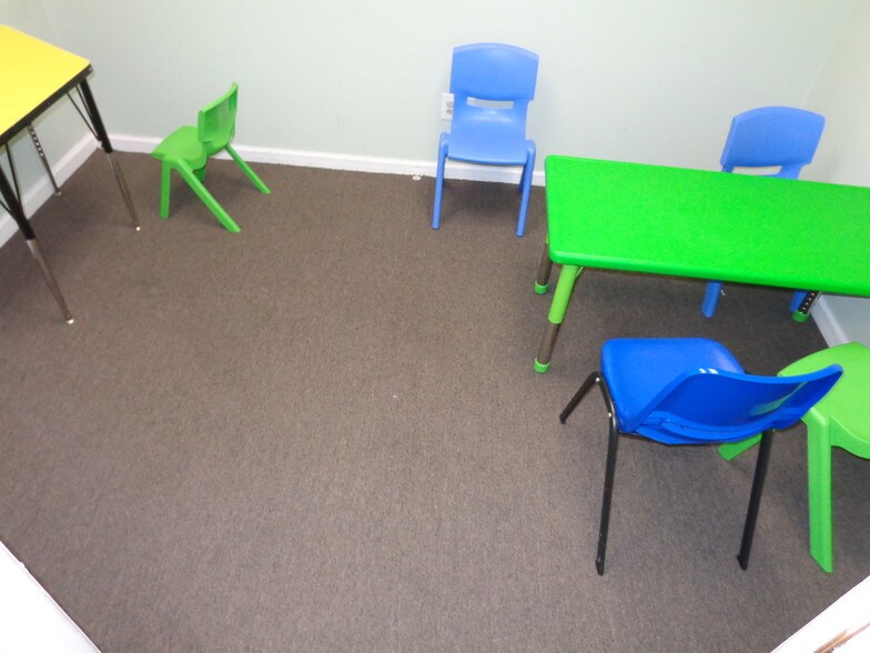 More Photos Of 2301 Park Ave, Orange Park Office For Lease