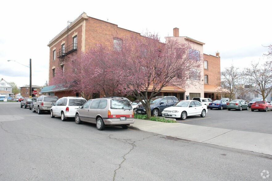 More Photos Of 1717 W Broadway Ave, Spokane Office For Sale