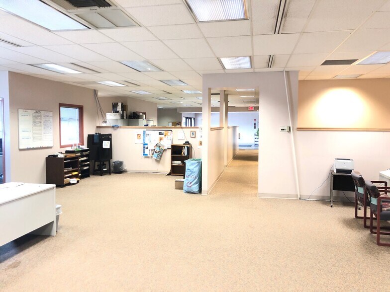 More Photos Of 320 E Grand Ave, Laramie Specialty For Lease