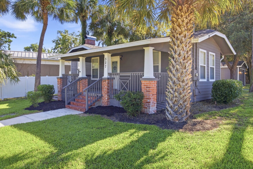 More Photos Of 527 NE 8th Ave, Ocala Office Residential For Sale