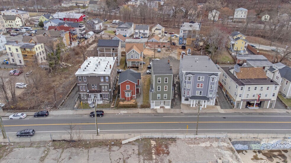 More Photos Of 701-703 S Main St, Waterbury Apartments For Sale