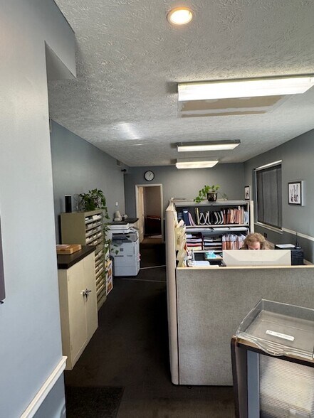 More Photos Of 15300 Industrial Pky, Cleveland Manufacturing For Sale