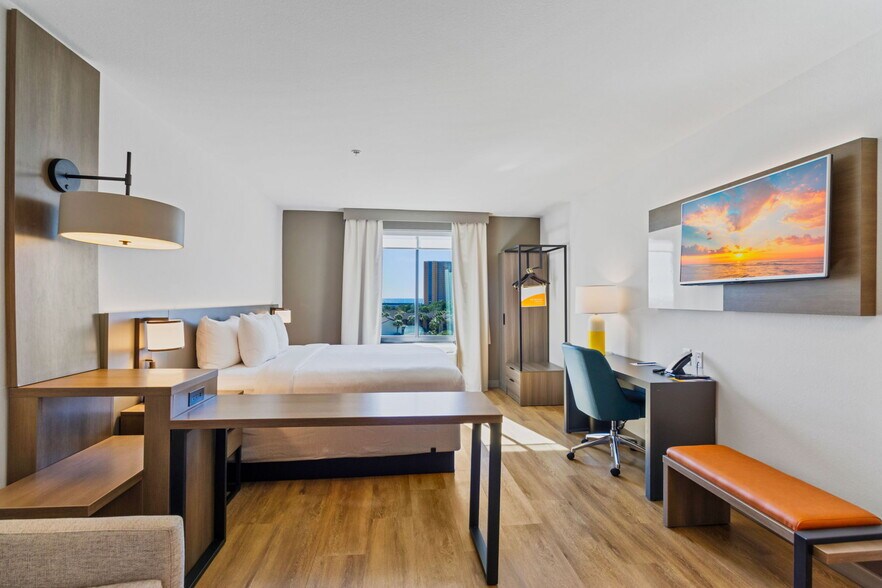 More Photos Of 17701 Panama City Beach Pky, Panama City Beach Hotel For Sale