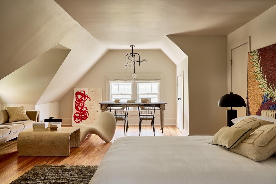 More Photos Of 173 E Chestnut St, Asheville Hotel For Sale