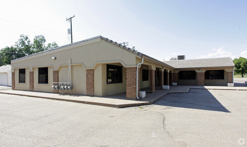 More Photos Of 360 Oak Ave, Eaton Office For Lease