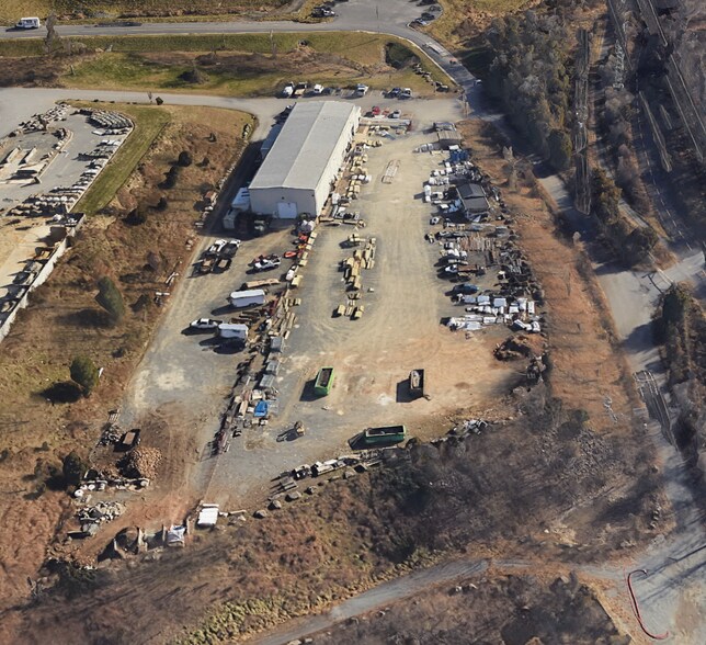 More Photos Of 43060 Jackpit Ln, Ashburn Warehouse For Lease