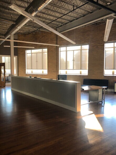 More Photos Of 3121 Broadway St, Paducah Storefront Retail Office For Sale