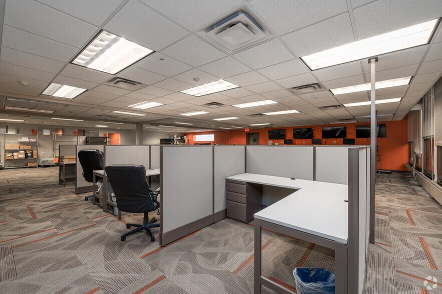 More Photos Of 111 Grant Ave, Endicott Office For Sale