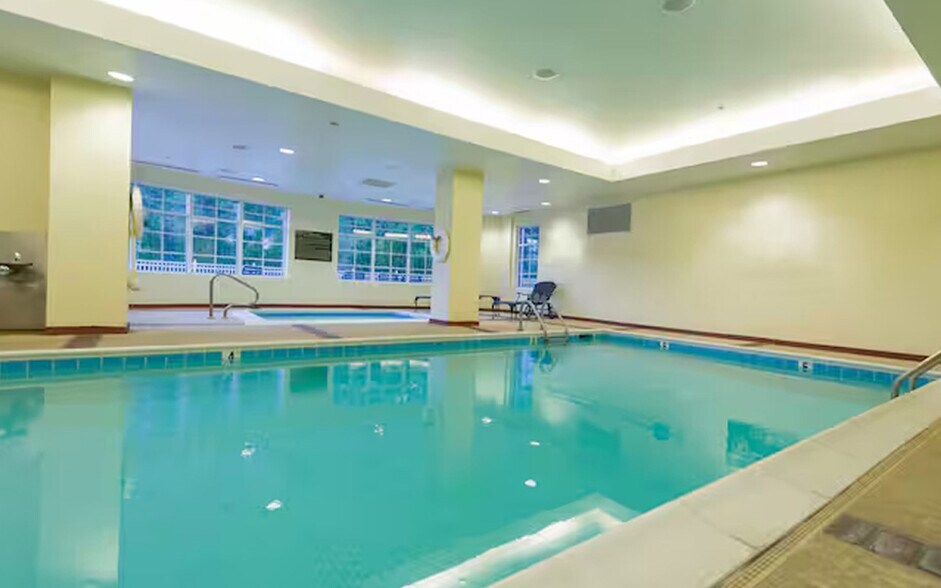 More Photos Of 3330 Clay St, Vicksburg Hotel For Sale