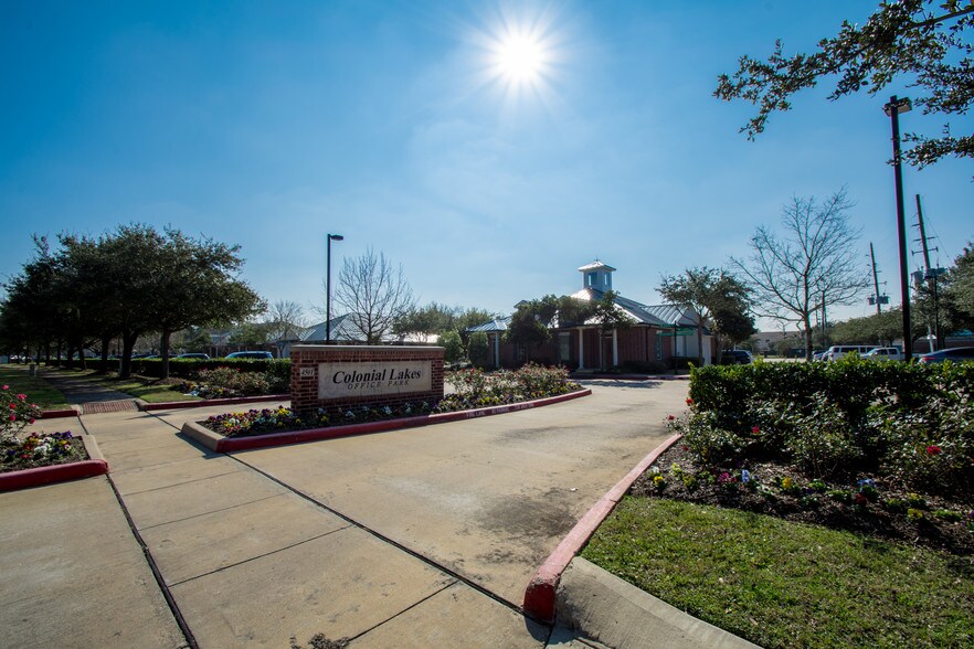 More Photos Of 4501 Cartwright Rd, Missouri City Office For Sale