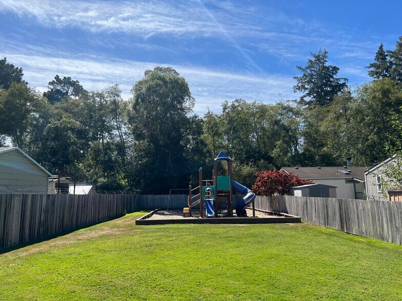 More Photos Of 2580 Central Ave, Mckinleyville Manufactured Housing Mobile Home Park For Sale