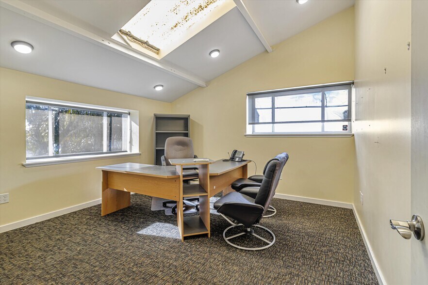 More Photos Of 1356 S 50th St, Richmond Warehouse For Sale