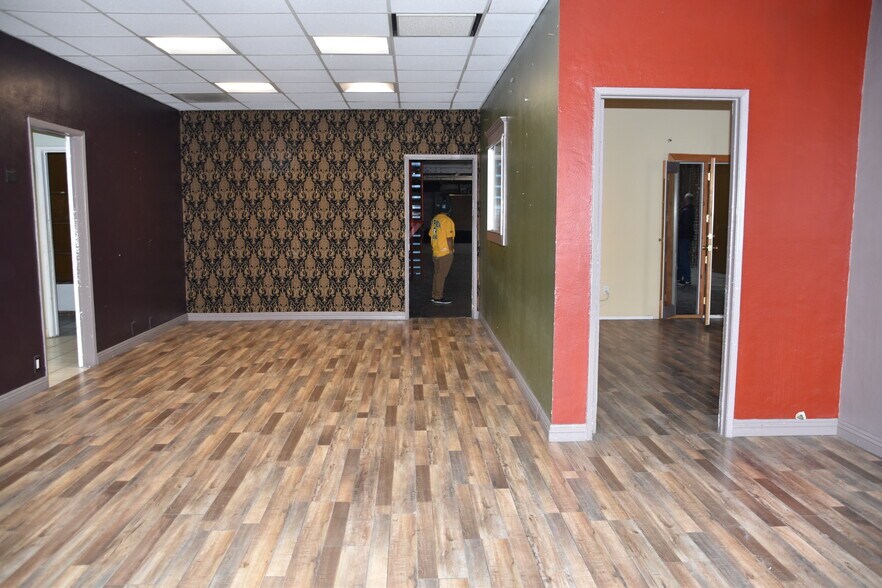 More Photos Of 1827 Hope St, Los Angeles Warehouse For Lease