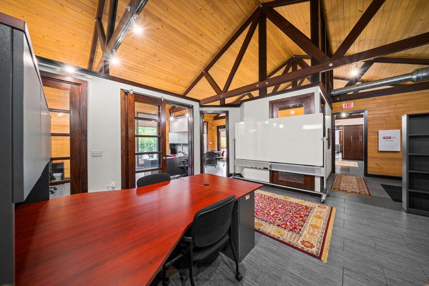 More Photos Of 5830 W Gulf To Lake Hwy, Crystal River Office For Sale