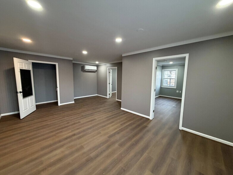 More Photos Of 13554 Triadelphia Rd, Ellicott City Freestanding For Lease