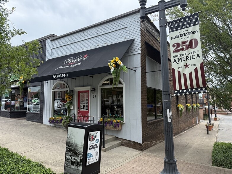 More Photos Of 27 S Public Square, Murfreesboro Storefront Retail Office For Lease