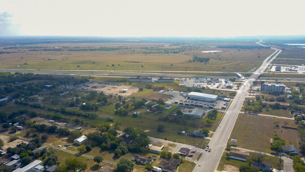 More Photos Of 2808-2900 S Laurent St, Victoria Land For Sale