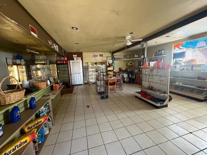 More Photos Of 15004 Glasscock Rd, Lodi General Retail For Sale
