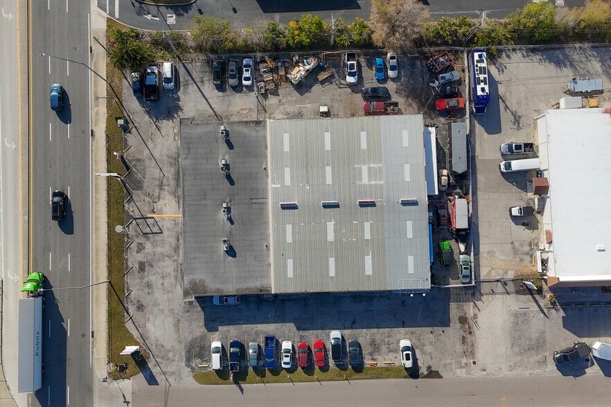 More Photos Of 4107 Clark Rd, Sarasota Warehouse For Sale