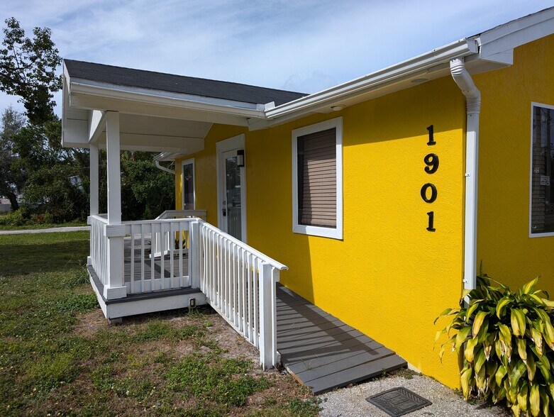 More Photos Of 1901 W Sligh Ave, Tampa Office For Sale