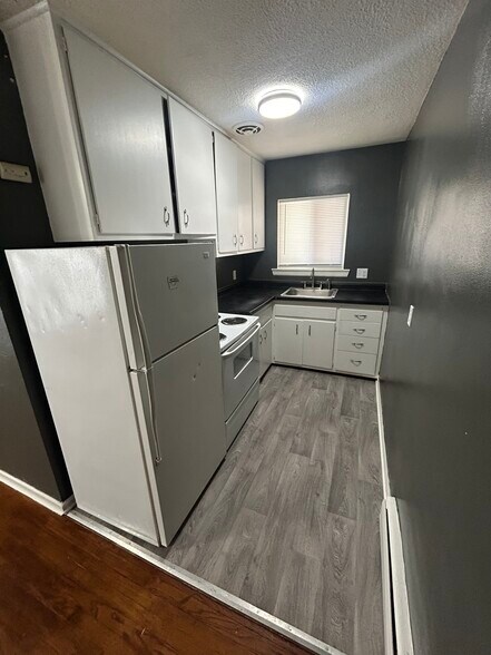 More Photos Of 1800 9th St, Des Moines Apartments For Sale