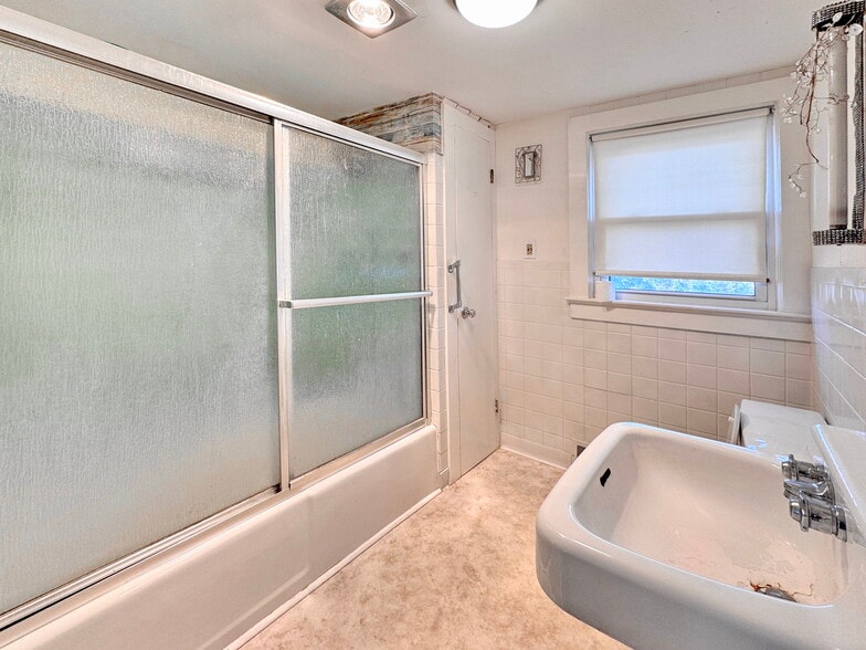 More Photos Of 20663 Coastal Hwy, Rehoboth Beach Office For Sale