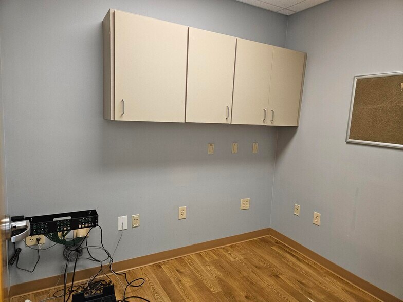 More Photos Of 2459 Emerald Pl, Greenville Medical For Sale