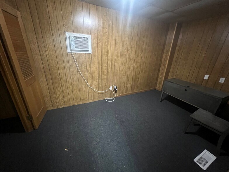 More Photos Of 9 J W Thomas Way, Thomasville Office For Lease