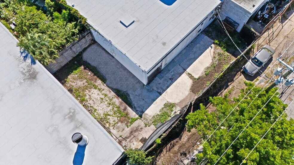 More Photos Of 709 NW 8th Ave, Fort Lauderdale Warehouse For Lease