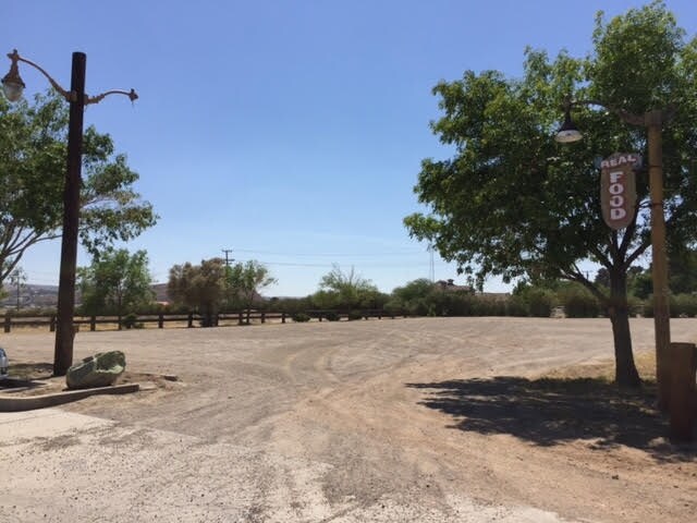 More Photos Of 690 Old Ca-58, Barstow Restaurant For Sale