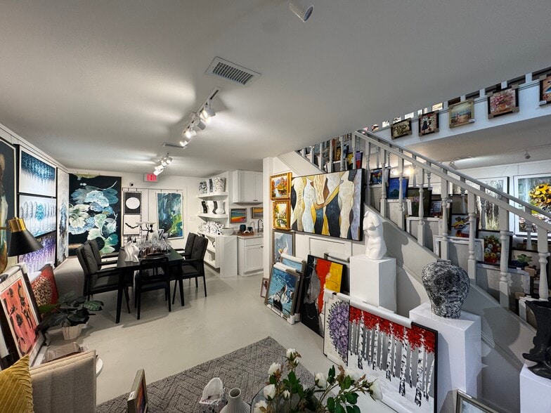 More Photos Of 1113 N 9th Ave, Pensacola Freestanding For Lease