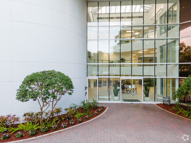 More Photos Of 580 Village Blvd, West Palm Beach Medical For Lease