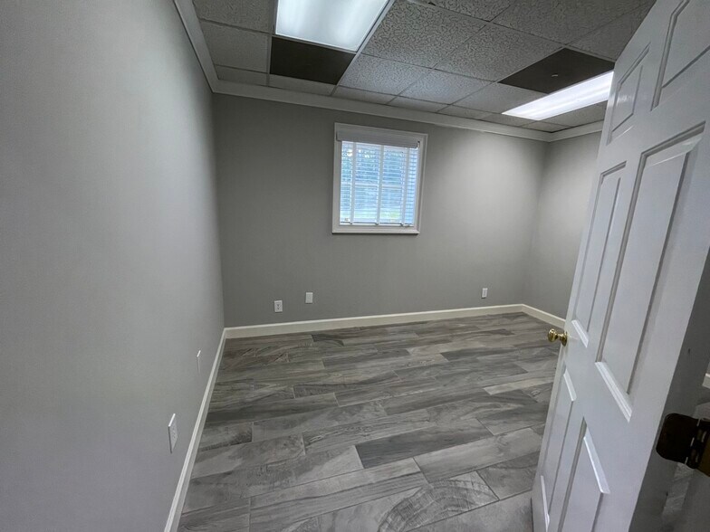 More Photos Of 750 Hammond Dr NE, Atlanta Unknown For Sale