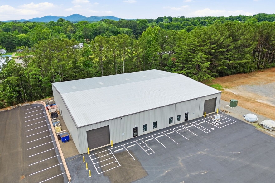 More Photos Of 120 Don Westbrook S Ave, Jasper Manufacturing For Sale