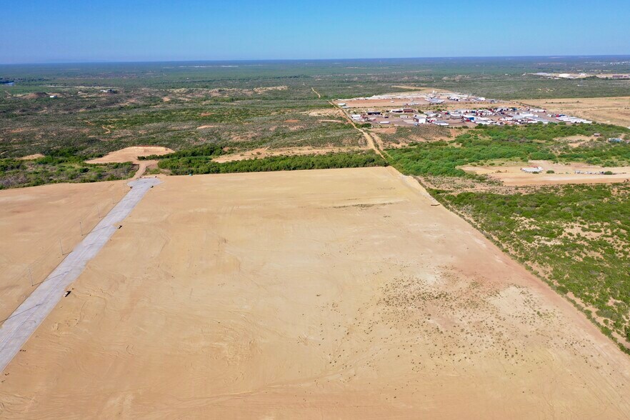 More Photos Of 302 Blue Ridge Pky, Laredo Industrial For Lease