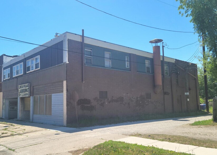 More Photos Of 6814 14th Ave, Kenosha Storefront Retail Residential For Sale