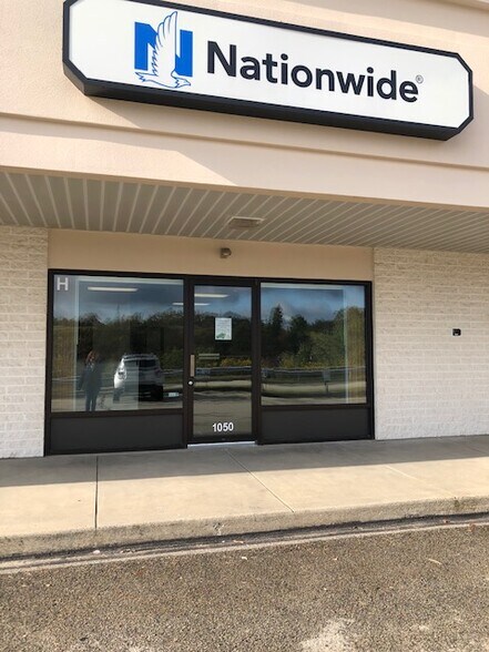More Photos Of 1036-1062 Corporate Ln, Export Storefront Retail Office For Lease