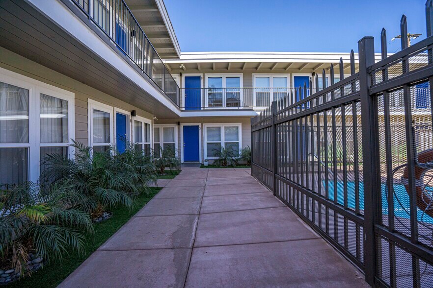 More Photos Of 5747 Lauretta St, San Diego Apartments For Sale