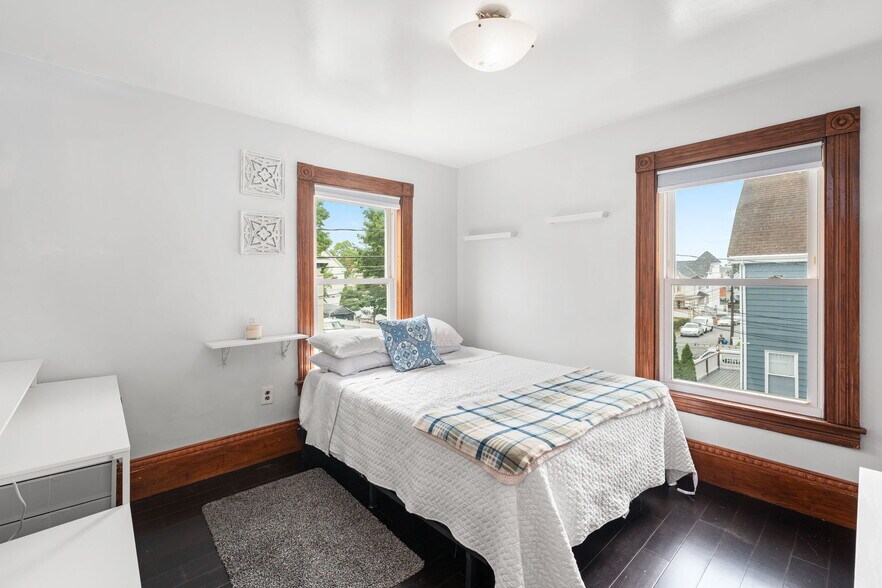 More Photos Of 47 Clinton St, Framingham Apartments For Sale