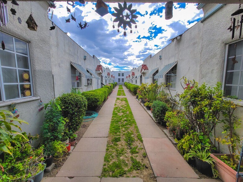 More Photos Of 4212-4216 1/2 Lockwood Ave, Los Angeles Apartments For Sale