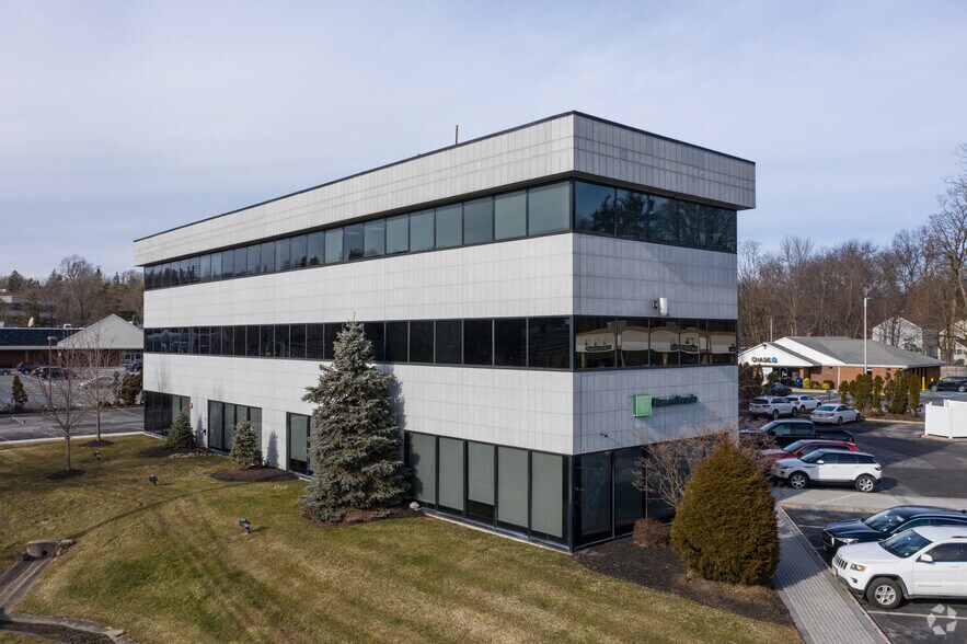 More Photos Of 788 Morris Tpke, Short Hills Office For Lease